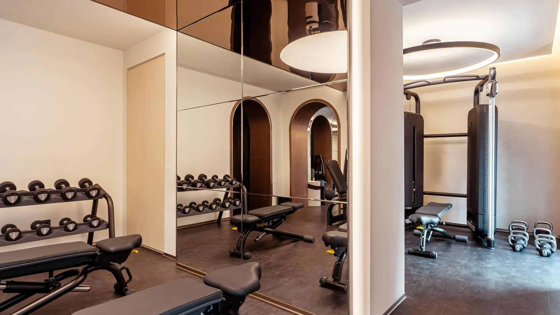 *****  Casa Cipriani Milano Hotel Olaszország