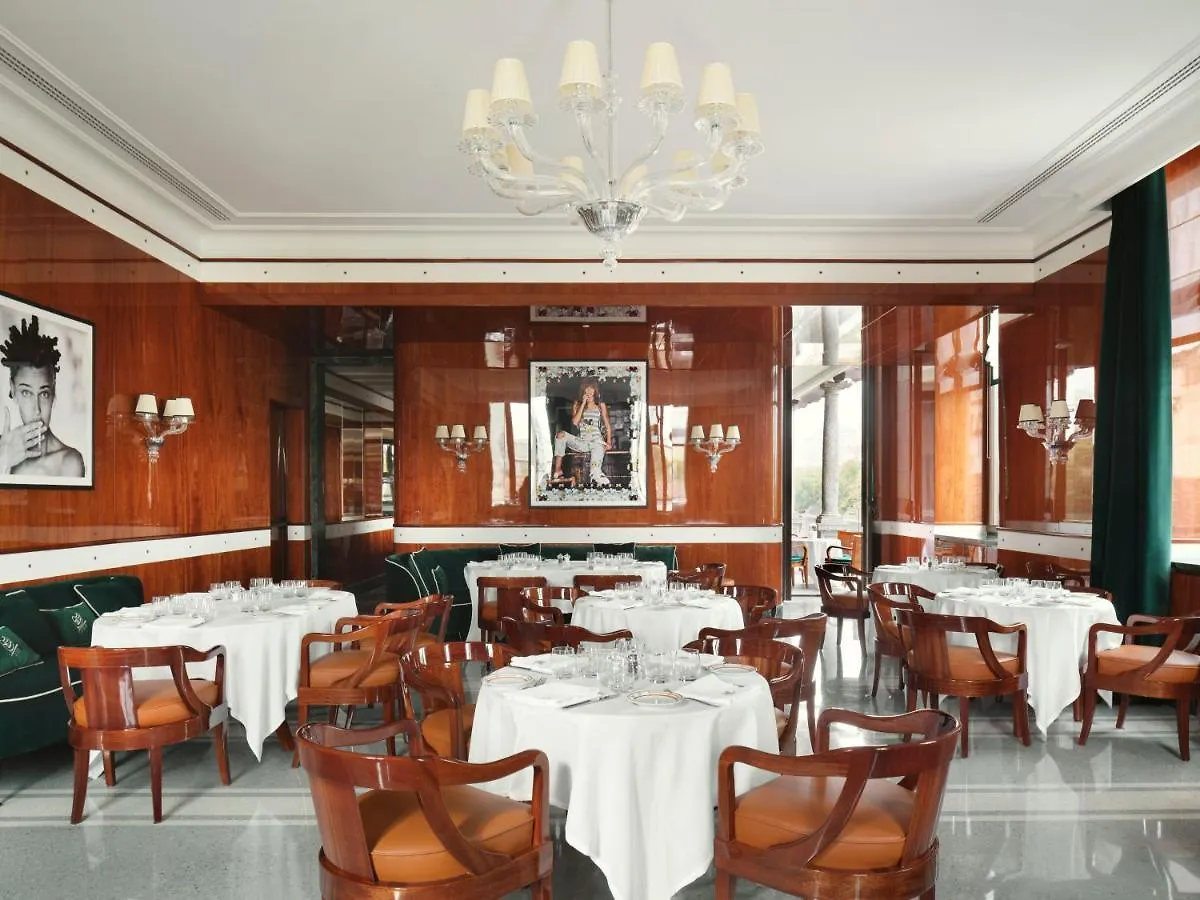 Отель Casa Cipriani Milano Италия